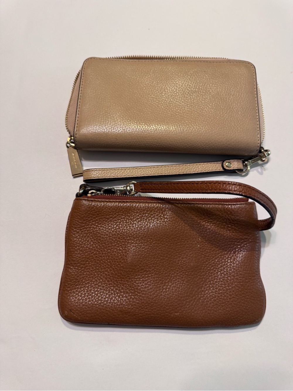 Michael Kors Leather Beige Zip Wallet & Brown MK Wristlet Set Bundle READ - Picture 10 of 10